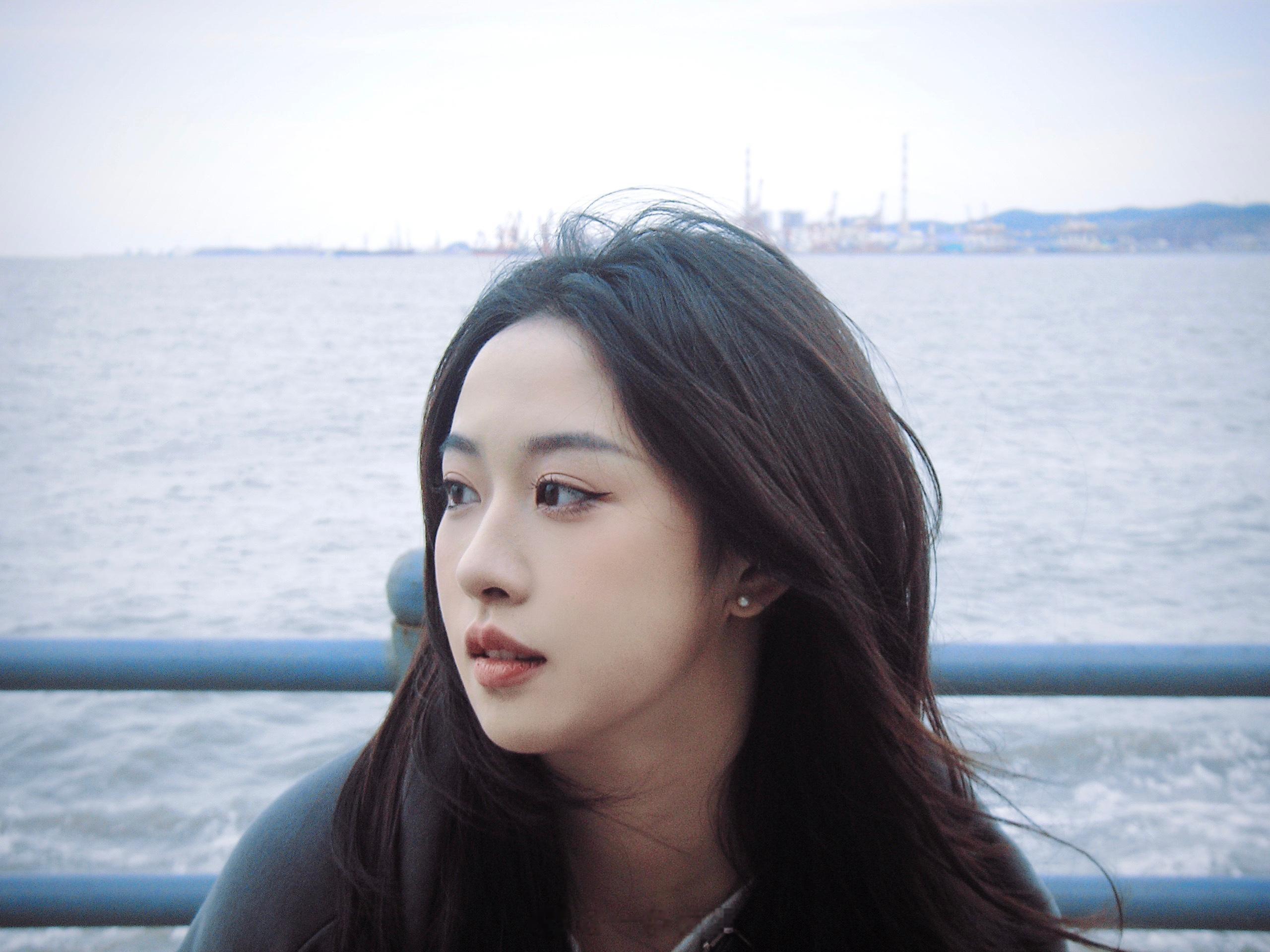 🌫️海的另一边 ​​​