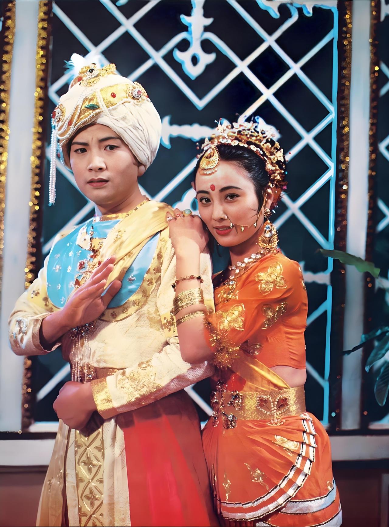 《西游记》：玉兔精脱掉衣服单挑孙悟空的五个原因：

在孙悟空与玉兔精对战时，玉兔