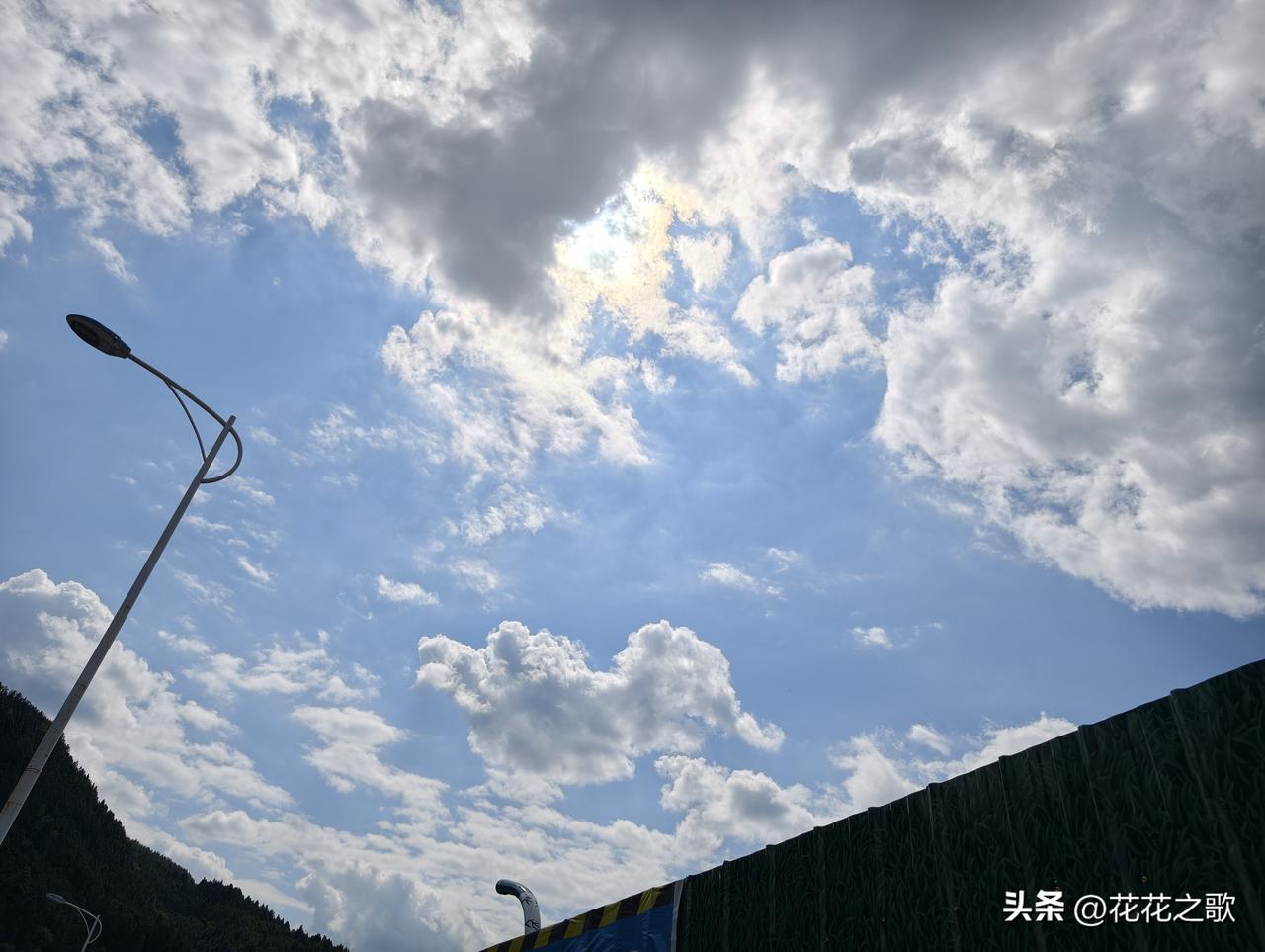 哦，🙄🙄🙄三伏天，户外活动是个什么鬼👻👻👻太吓人了，不要，不要，完全