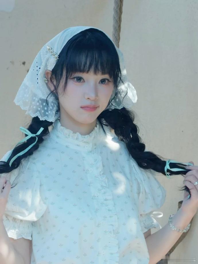 黄灿灿妈妈对黄灿灿有强烈的亏欠感我家那闺女 灿妈说“她和我做母女，终究是我亏欠了