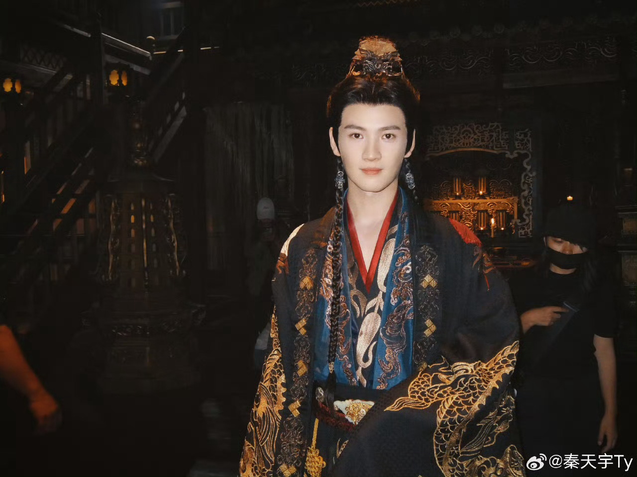 一笑随歌爆了请给秦天宇狠狠递本子秦天宇夏静炎