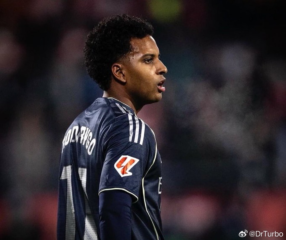 罗马诺刚刚：罗德里戈ACL 预计缺席6/7个月的时间皇马0比1赫塔菲热点现场 罗