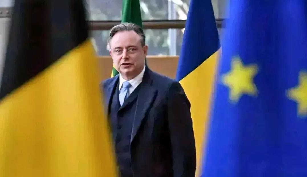 欧盟将用特别投票方式绕开匈斯二国拨款乌克兰

塔斯社报道，比利时首相巴尔德.德韦