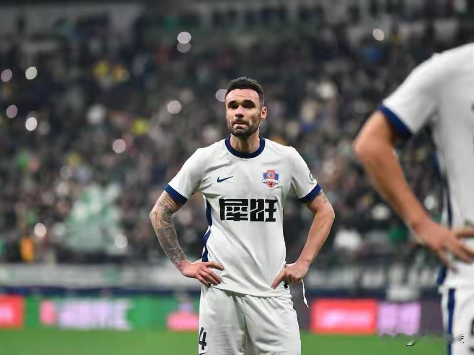 中超自宣离队---约契奇…塞尔维亚中场约契奇通过社交媒体告别梅州客家俱乐部和梅州