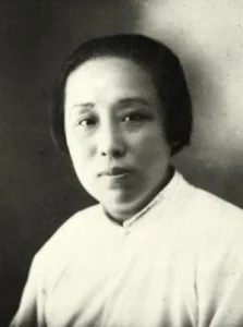 著名妇女运动领袖：何香凝先生