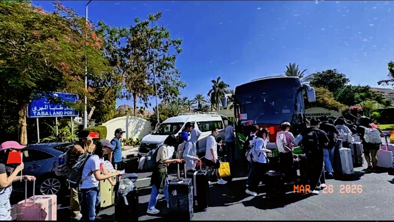 至少有11个国家正在从以色列快速撤离本国公民，包括中国、印度、俄罗斯、美国、英国