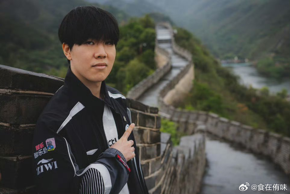 bin这舆论，对于theshy只是日常，去年theshy没咋打排位，翡翠上单都出
