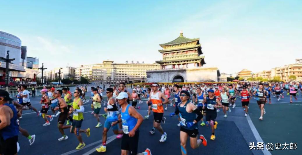 2026 西安马拉松丢了世界田联 "金标"，降为普通标，跑圈直接炸了锅！

消息