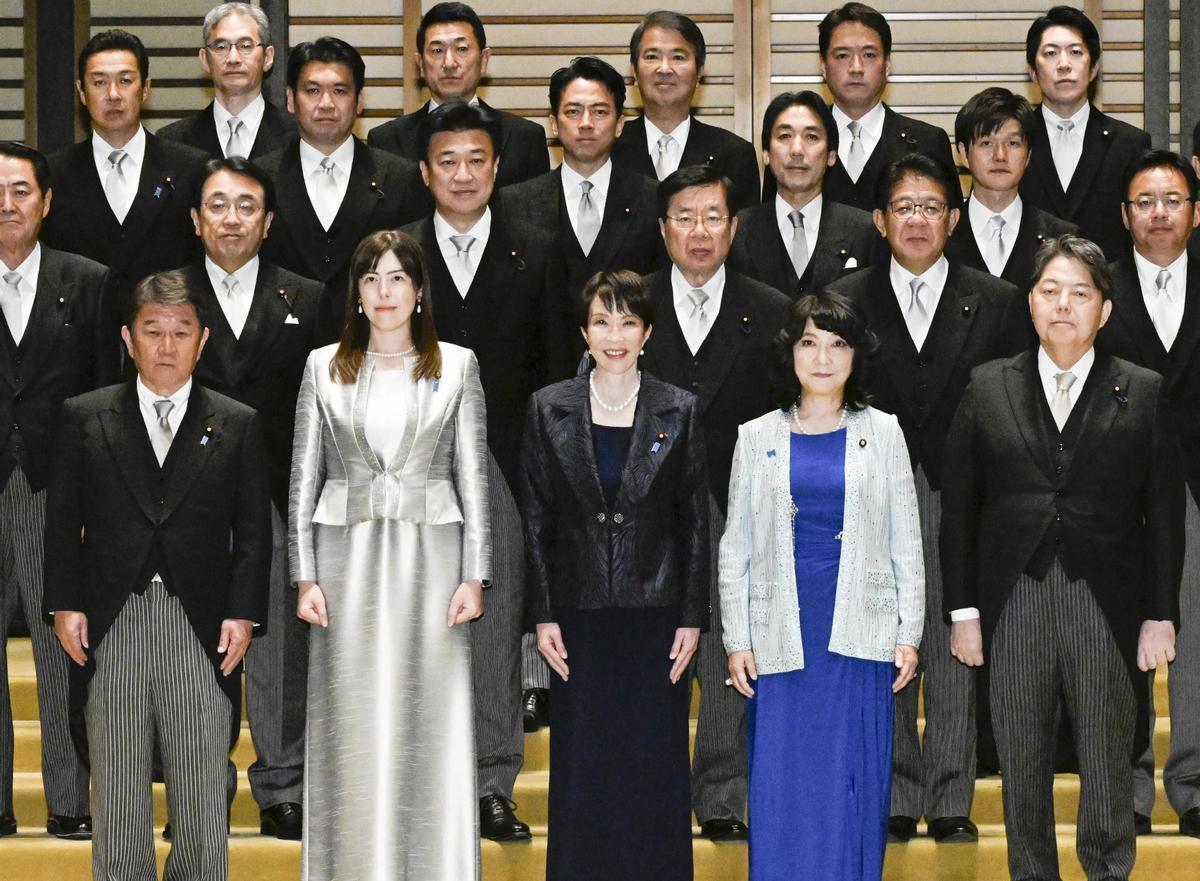 日本朝野正在错失自救机会，中国反制再进一步局势将大变！



近期，一场围绕所谓