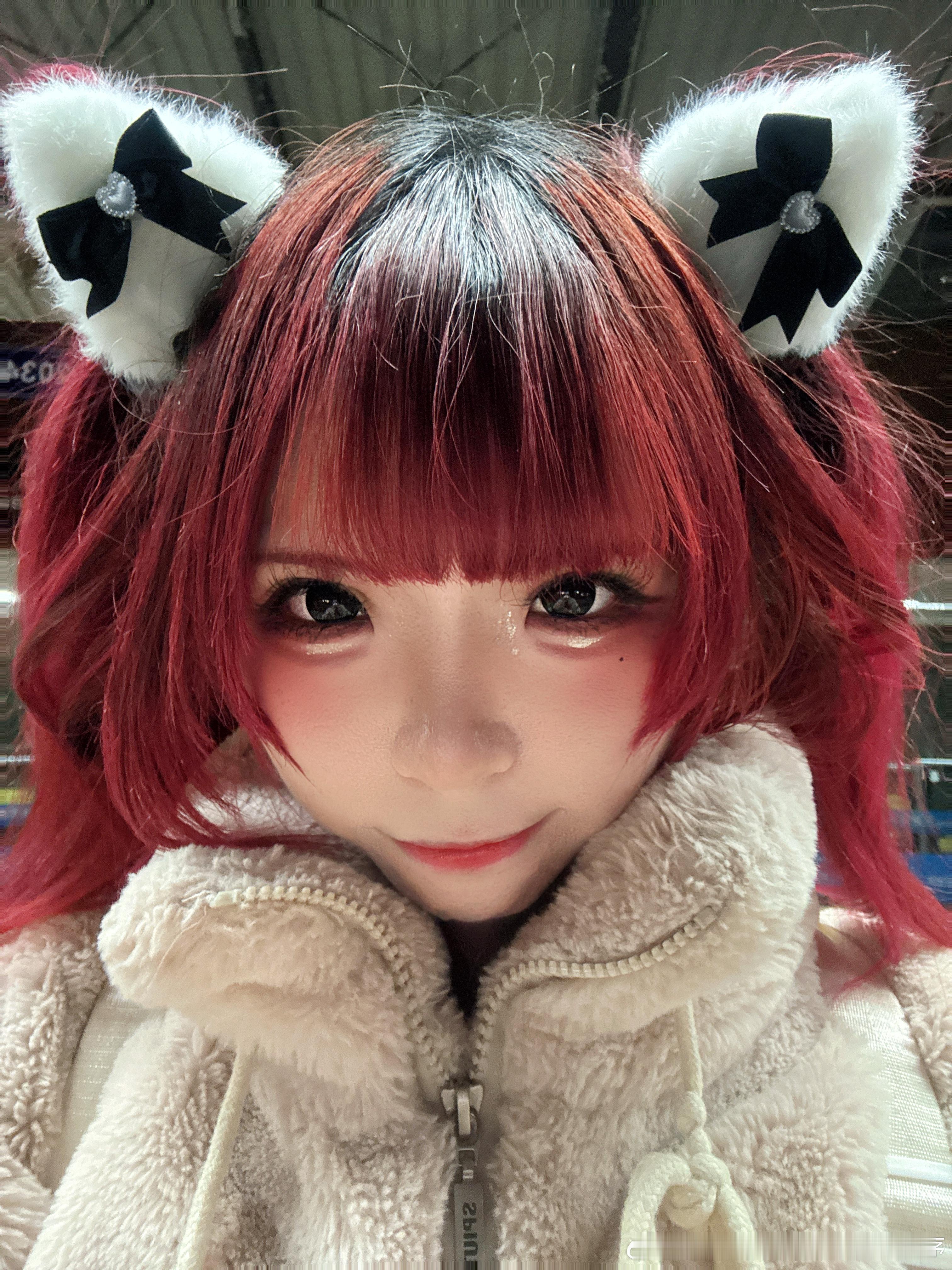 在地铁睡了一觉…一路上梦里有泥陪着喵幸福地醒来(●'◡'●) 