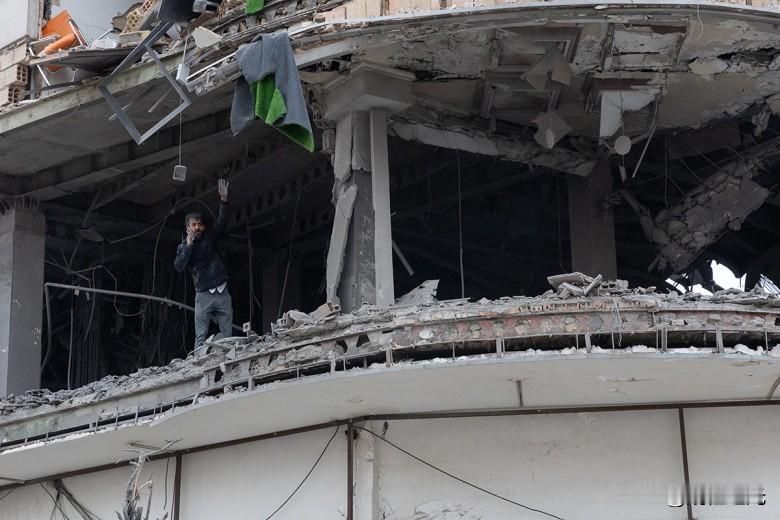 美国深陷伊朗泥潭，弹药库告急需六年回血！

·国际榜，综合华尔街日报北京时间4月