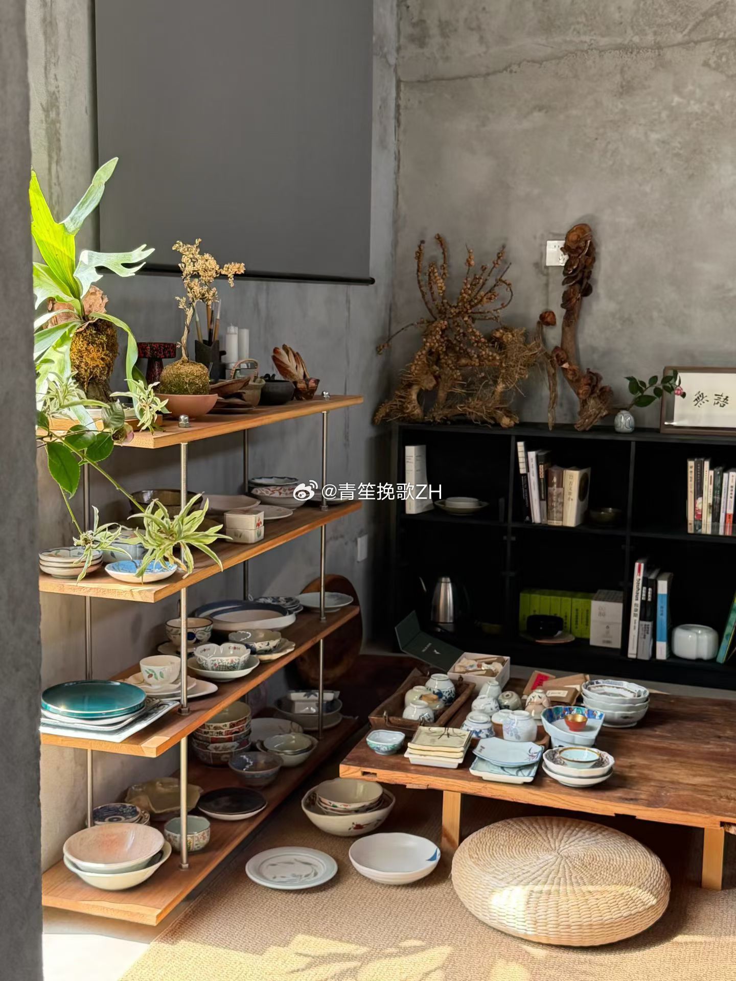 生活手记用适合自己的方式去表达最真实、最松弛、最自由的自己。生活不必时刻紧绷，偶