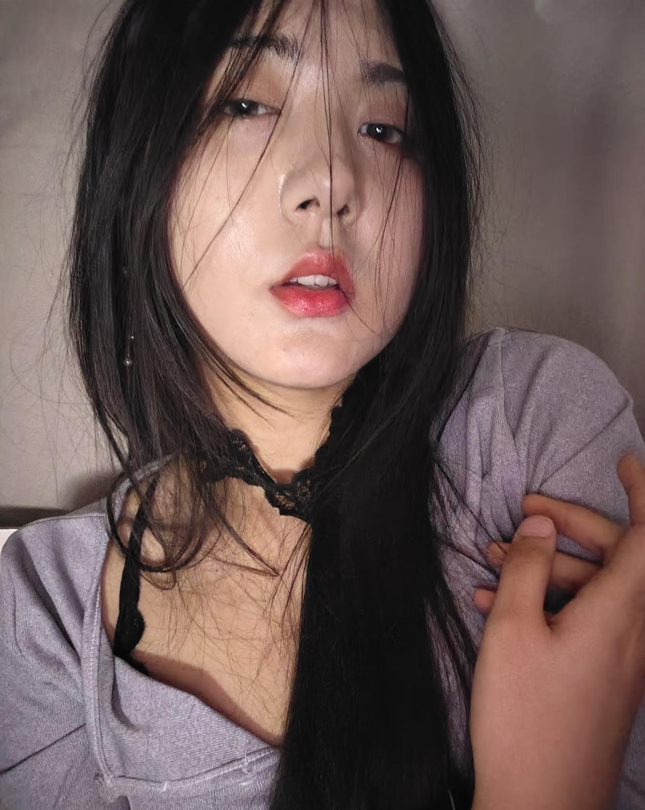 哎呀 不小心喝多了  献丑了[捂脸]
高清美女 聚会宿醉