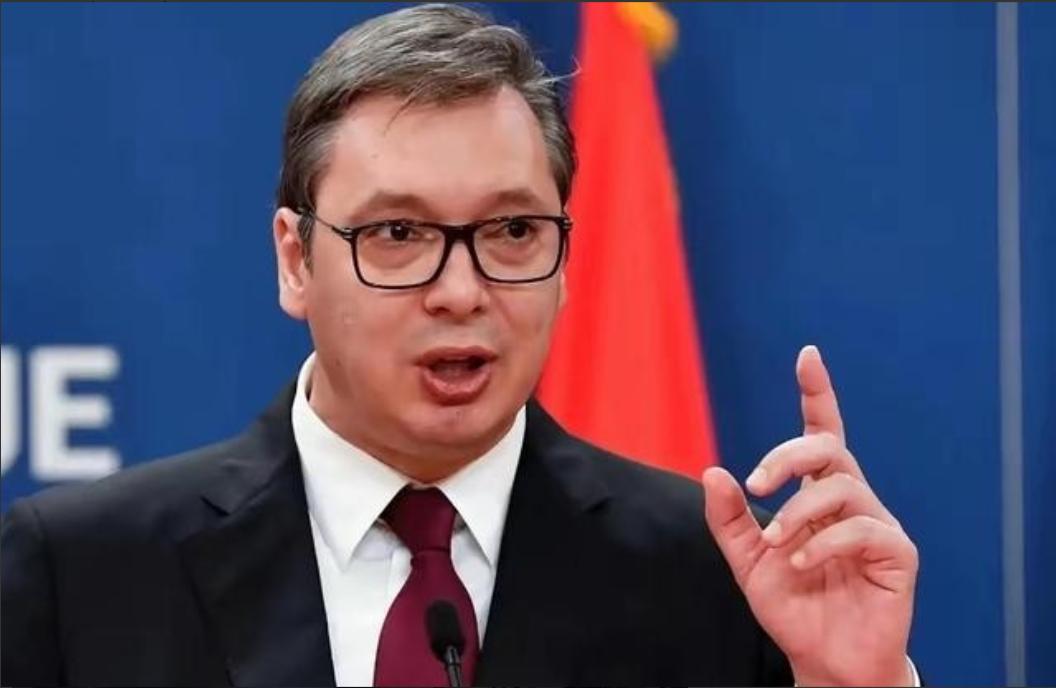 欧洲这回是真炸锅了。一个被北约团团包围的巴尔干小国，突然在全国直播里亮出了压箱底