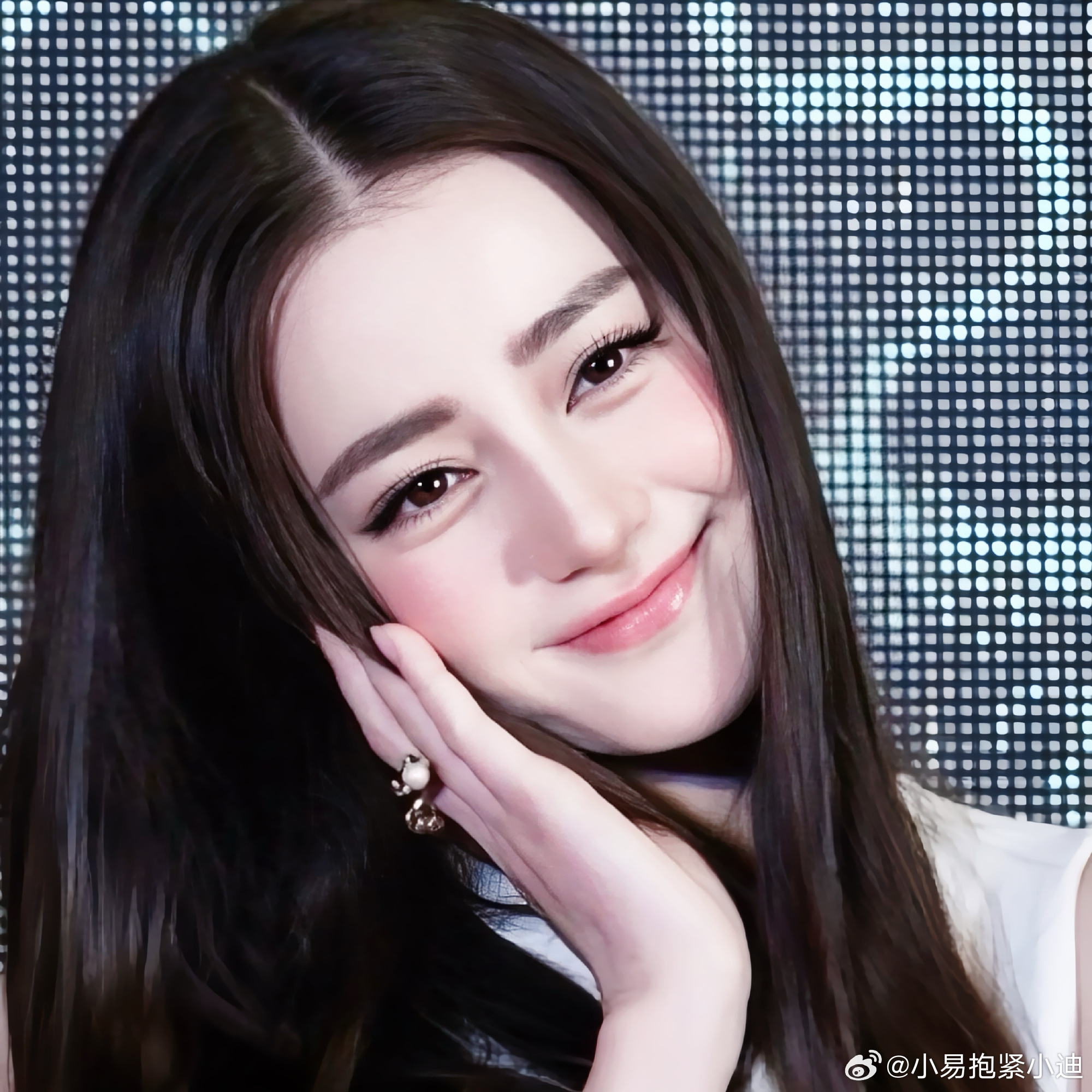 迪丽热巴三个月三连王炸迪丽热巴的3个月迪丽热巴时装十月封面 迪丽热巴 ​​​