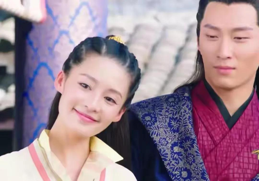 宇文怀喜欢淳儿，难怪他那么恨燕洵，甚至在九幽台侮辱燕洵，当着他的面，把人家至亲的