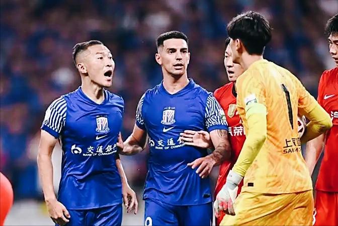 能够影响中超冠军归属的，除了实力可能还有另外两大因素，前提是上海申花自己要争气。