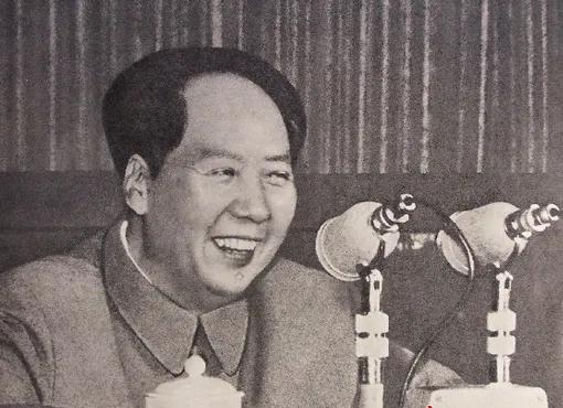 58年的八大会议上，毛主席对西方国家对华搞“禁运、封锁，禁止贸易往来”，做出的乐