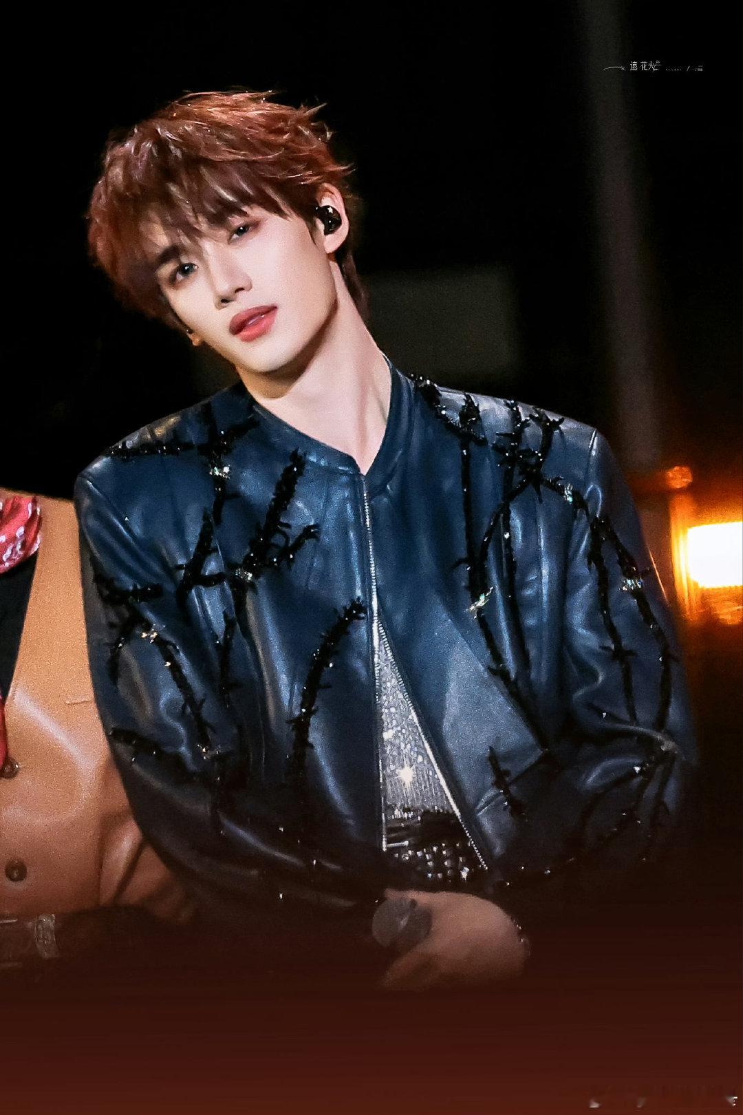 把丁程鑫刘耀文严浩翔给忙的丁程鑫、刘耀文、严浩翔忙到脚不沾地！又控场又接梗还花式