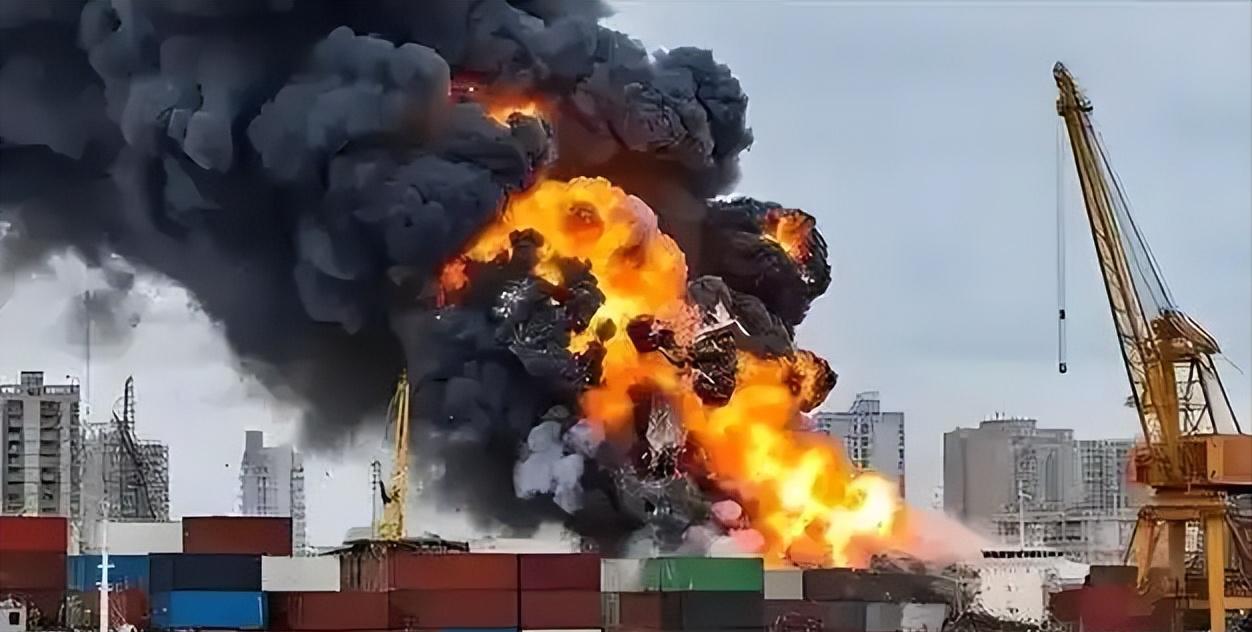[月亮]43国商议红海防卫联盟，胡塞否认海峡收费，特朗普周末或重启对伊朗打击
