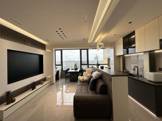 高级灰西，群力1万块的家🏠
