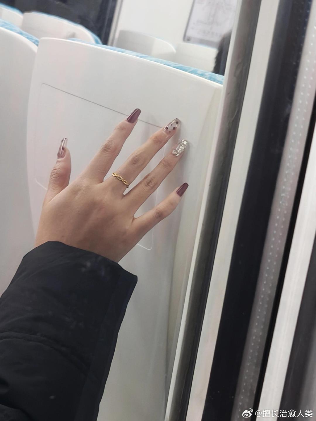 外婆说别学人做这种指甲 