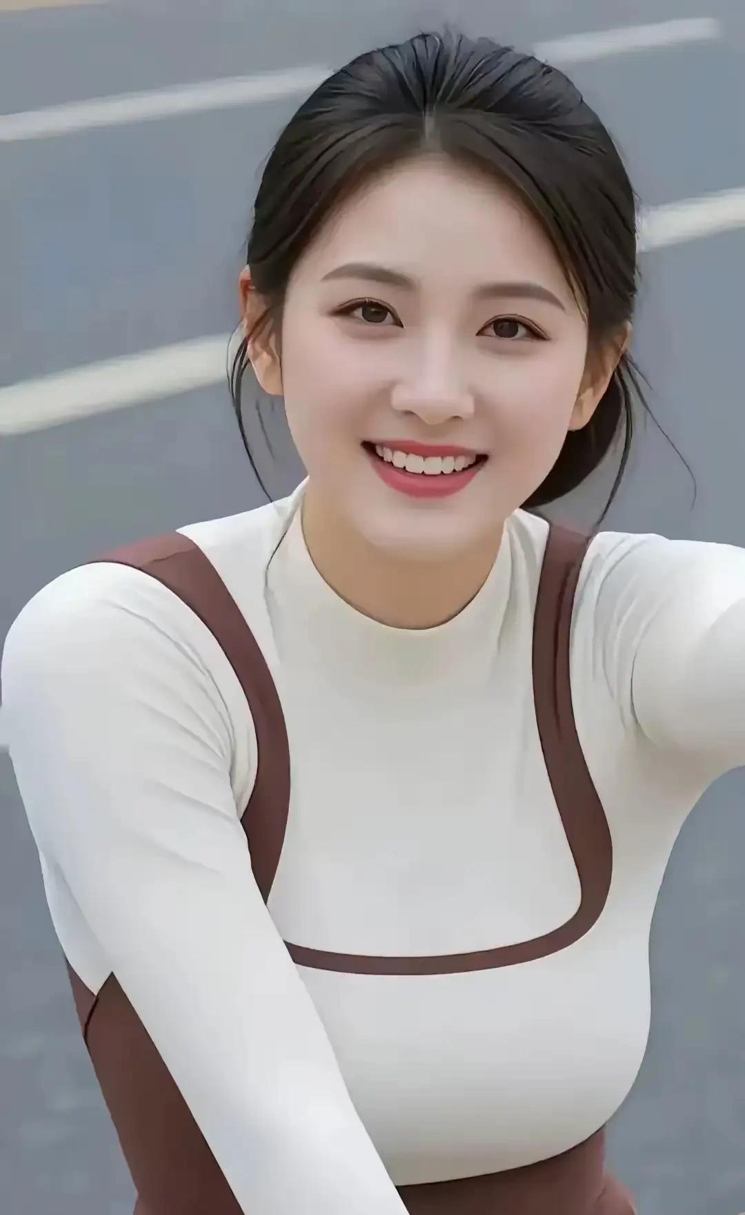 成熟稳重的美女你喜欢吗?
独立清醒，活得通透
经济、精神都不依附别人，有自己的追