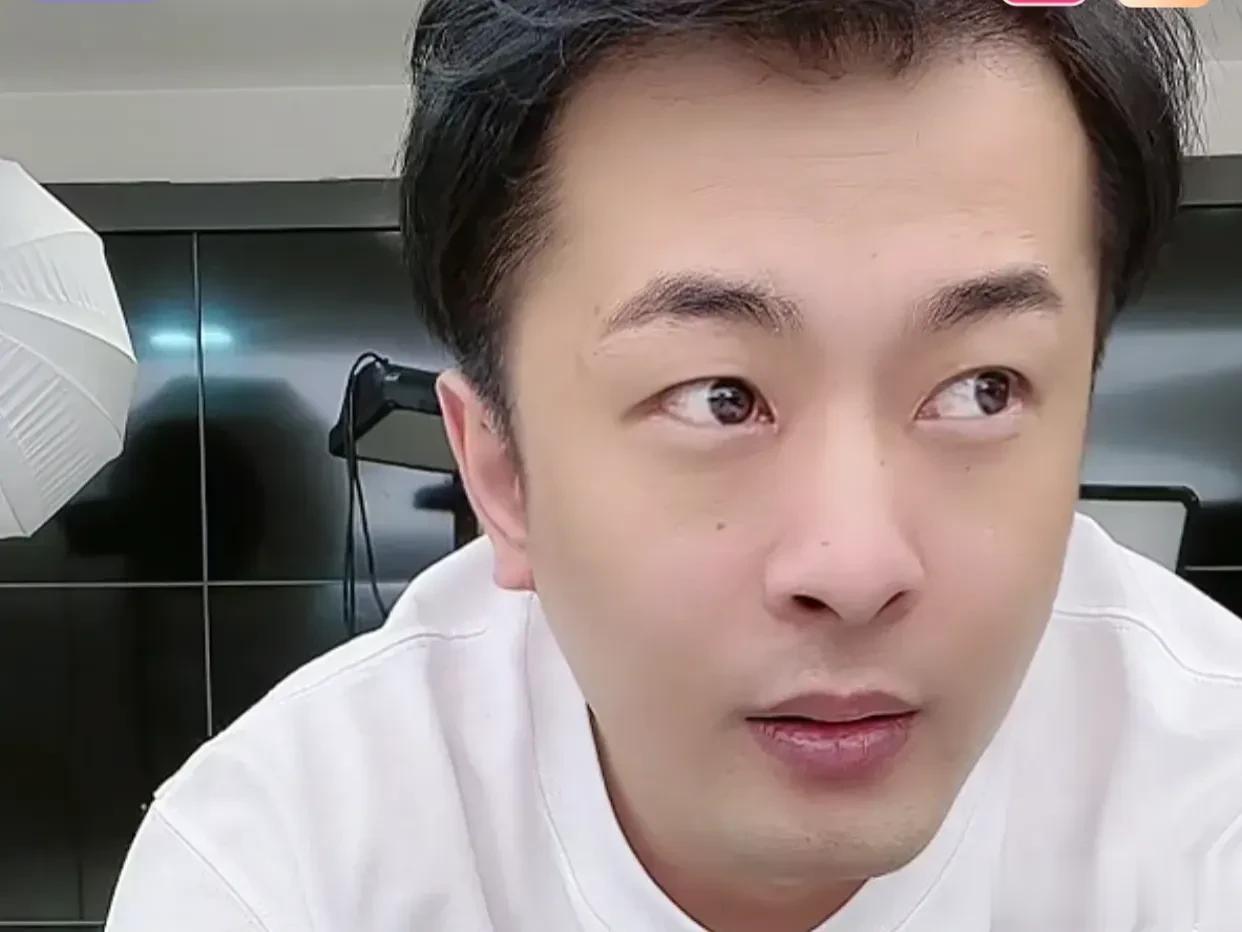 辛巴自豪的连麦徒弟时大漂亮，透露26日直播与粉丝一起见证神州发射，并将与杨利伟在