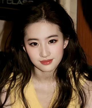 终于明白， 为什么会有这么多人喜欢刘亦菲了， 不是因为她长得漂亮，而是因为她这个