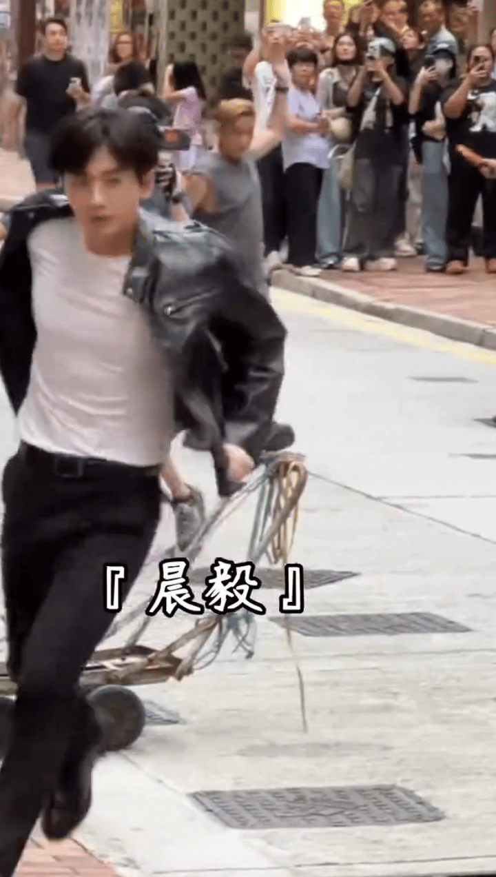 今天就是在疯狂存图