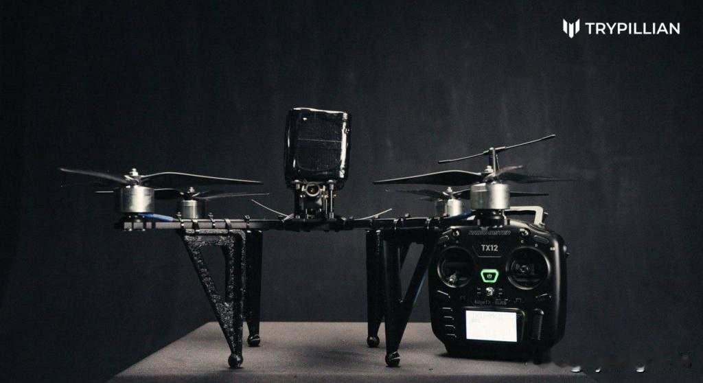 ✈️🇺🇦🇬🇧 英乌联合研制新型无人机：Voron-10 和 Bomber