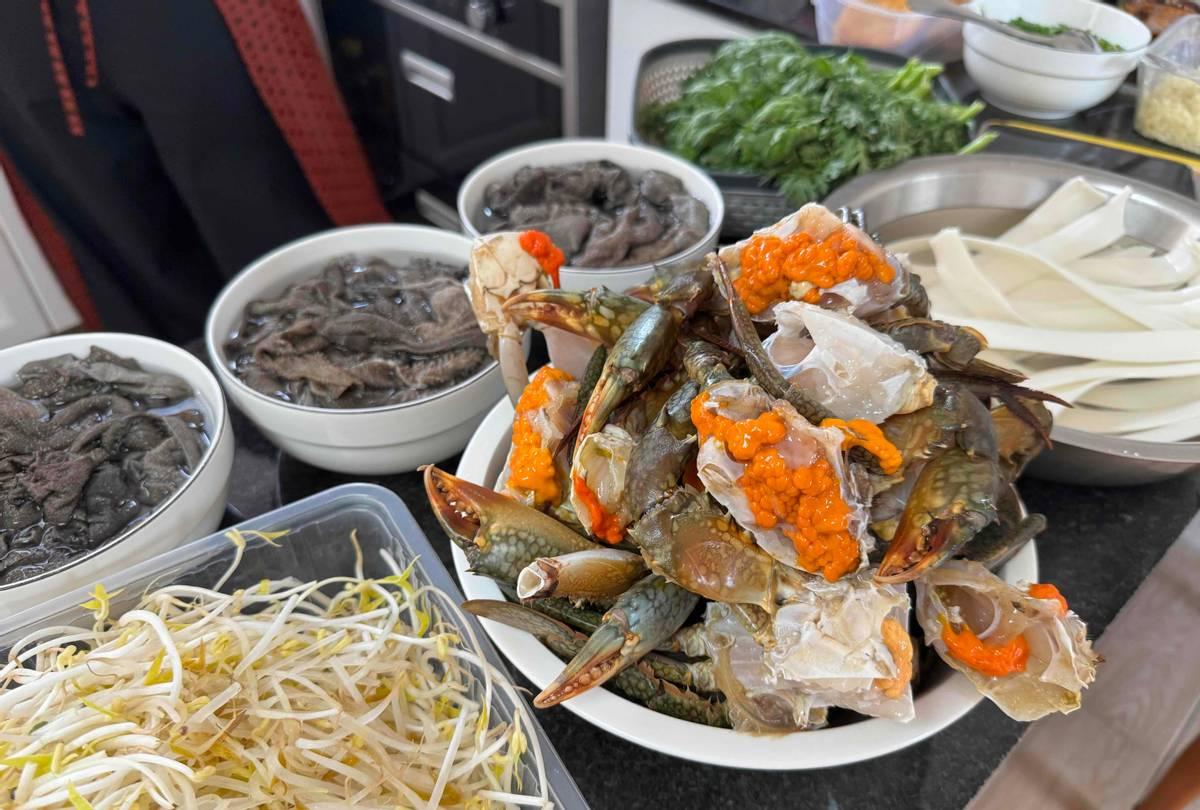 在非洲打拼的中国人，现在都流行自己动手做饭。这不是为了省钱就是图个实在。为啥这么