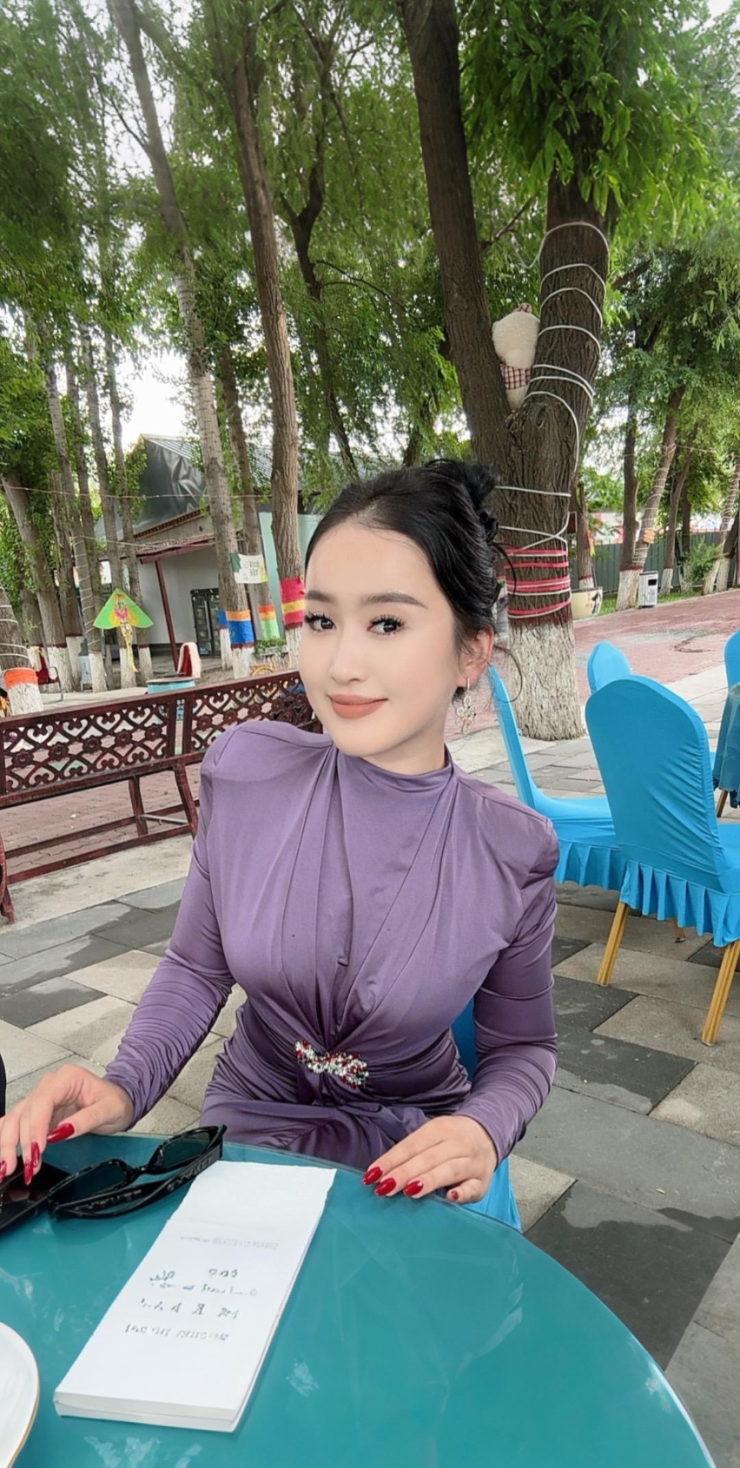 AI扩图 拍照是我对抗时间的方式