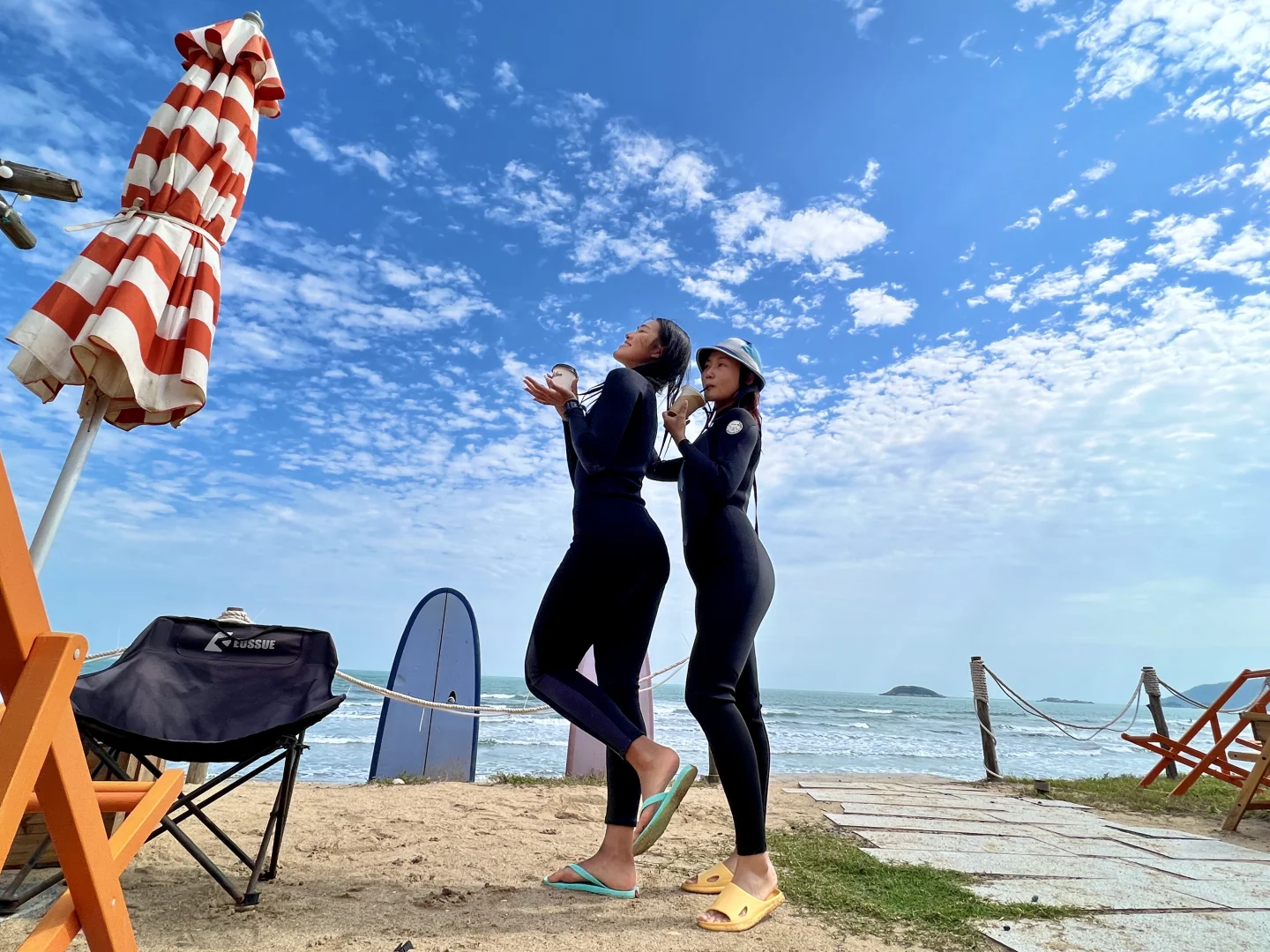 181和171女巨人在冲浪🏄