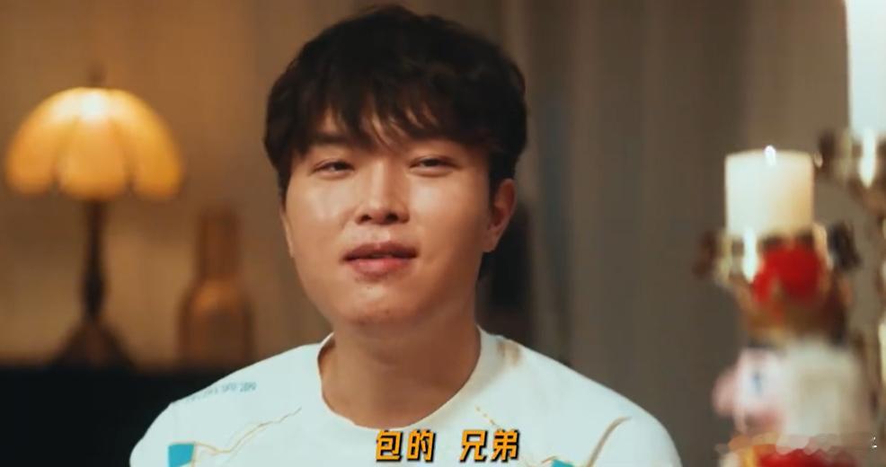 德杯宣传片里的Bin哥，看Bin割双眼皮总感觉是AI生成的。2025德玛西亚杯英