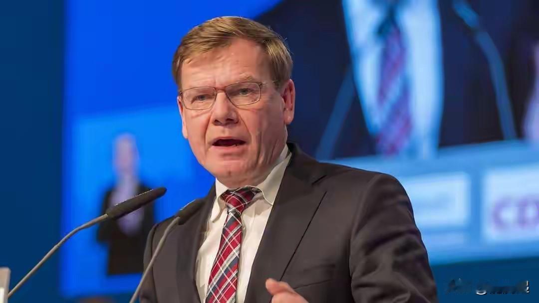 德外长访华谈稀土，却高调干涉中国台湾问题，撞了南墙！表明台湾问题不拖了，中央捍卫