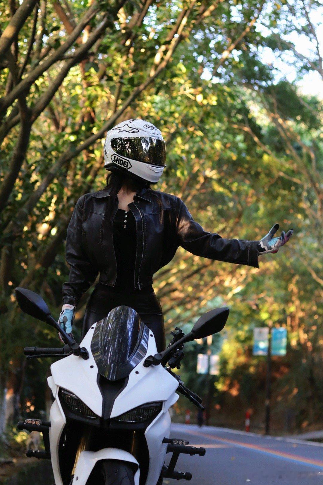 骑行 在路上，与光同行～ 