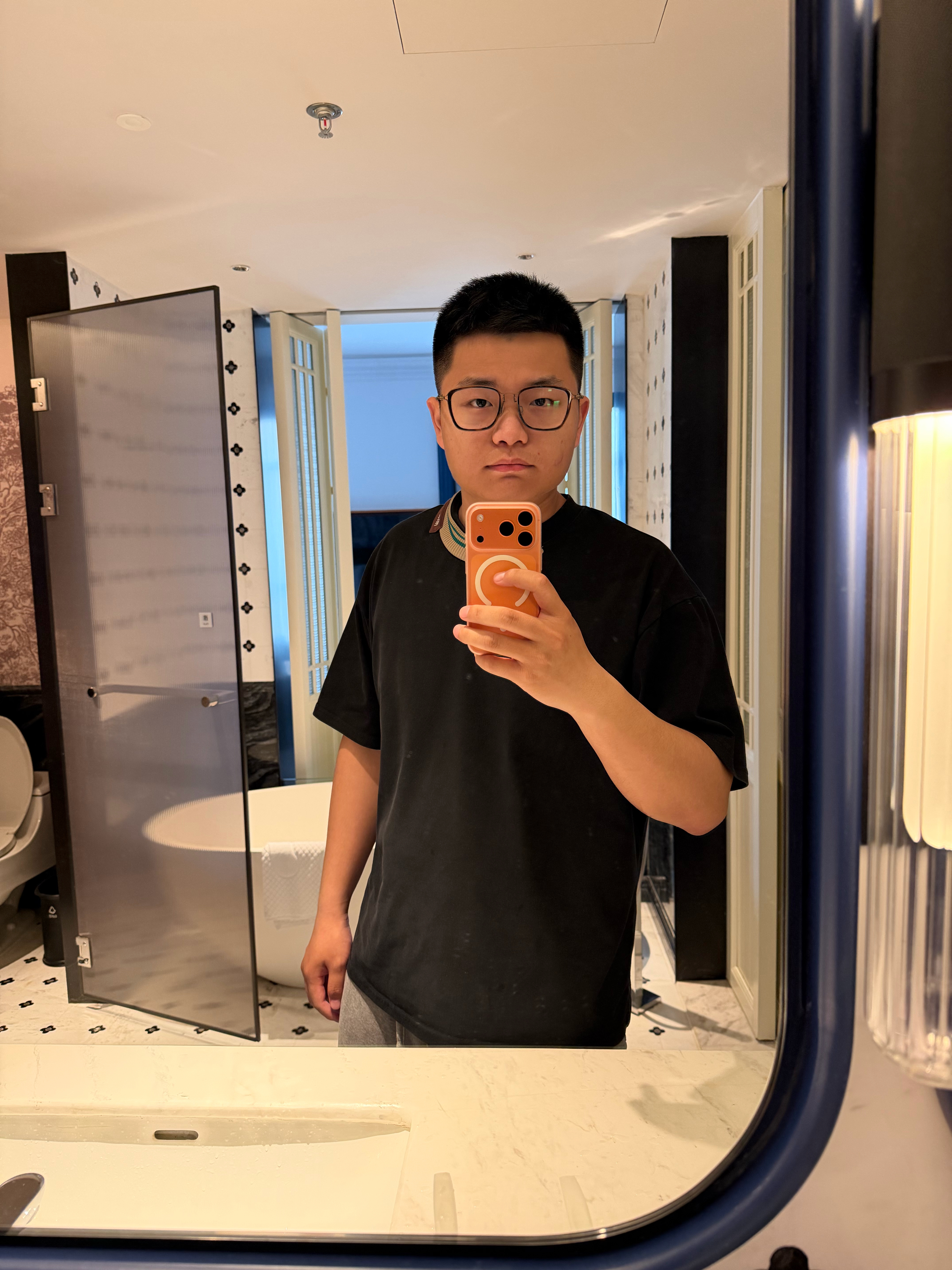 图一：26年2月15号图二：26年4月22号两个多月、减了30+ 