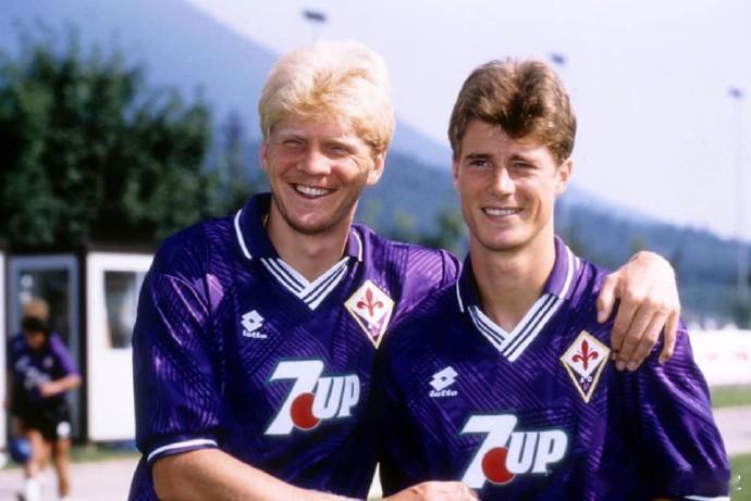 【旧时光】  Stefan Effenberg与Brian Laudrup在Fi