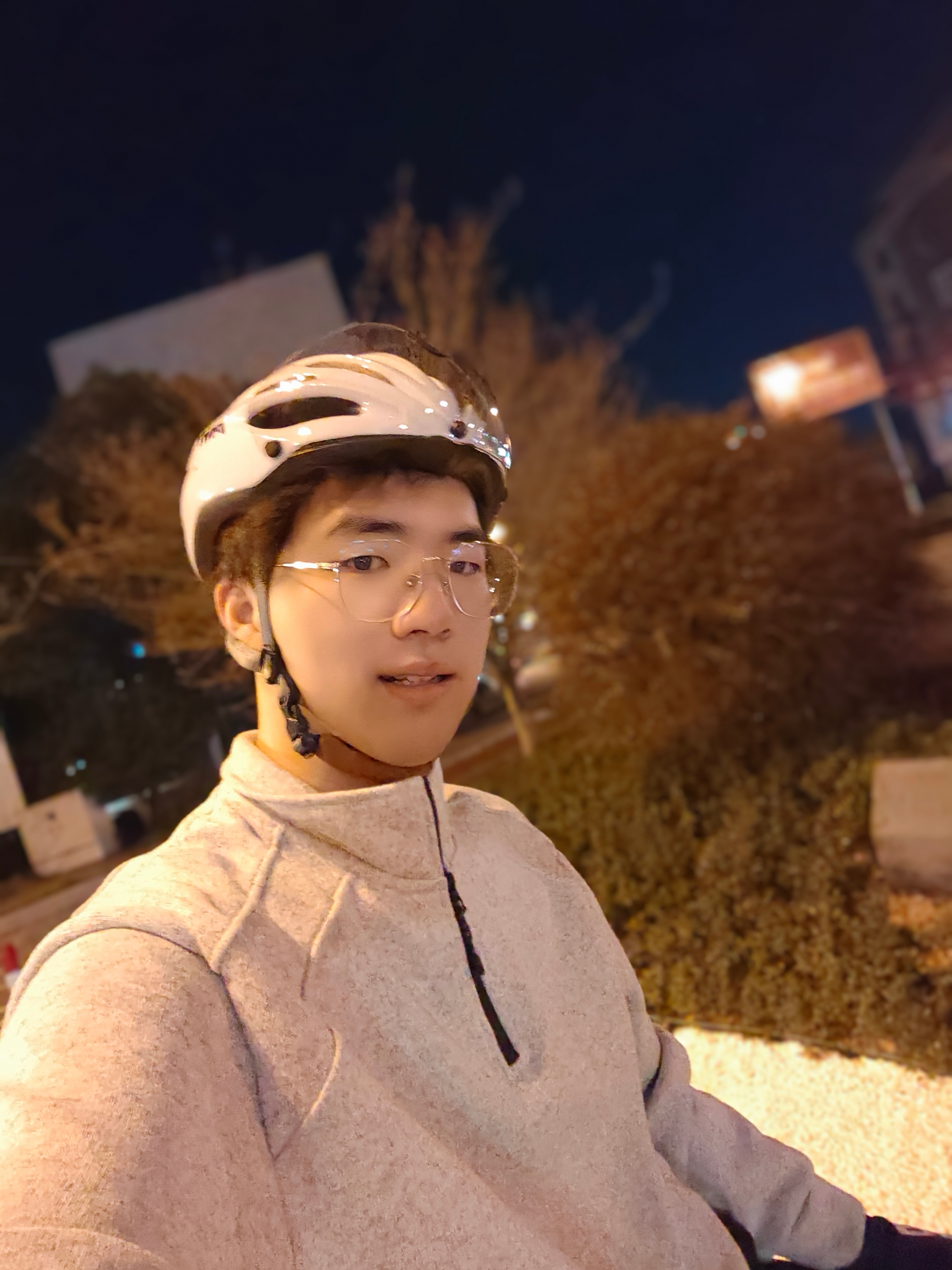 天气渐渐暖和了，又可以夜骑了