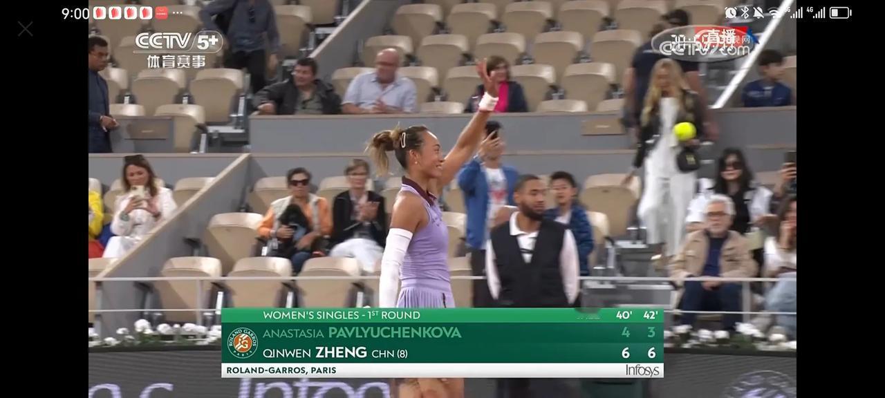 郑钦文2-0横扫柏夫柳琴科娃取得网开门红，晋级次轮，恭喜，加油！