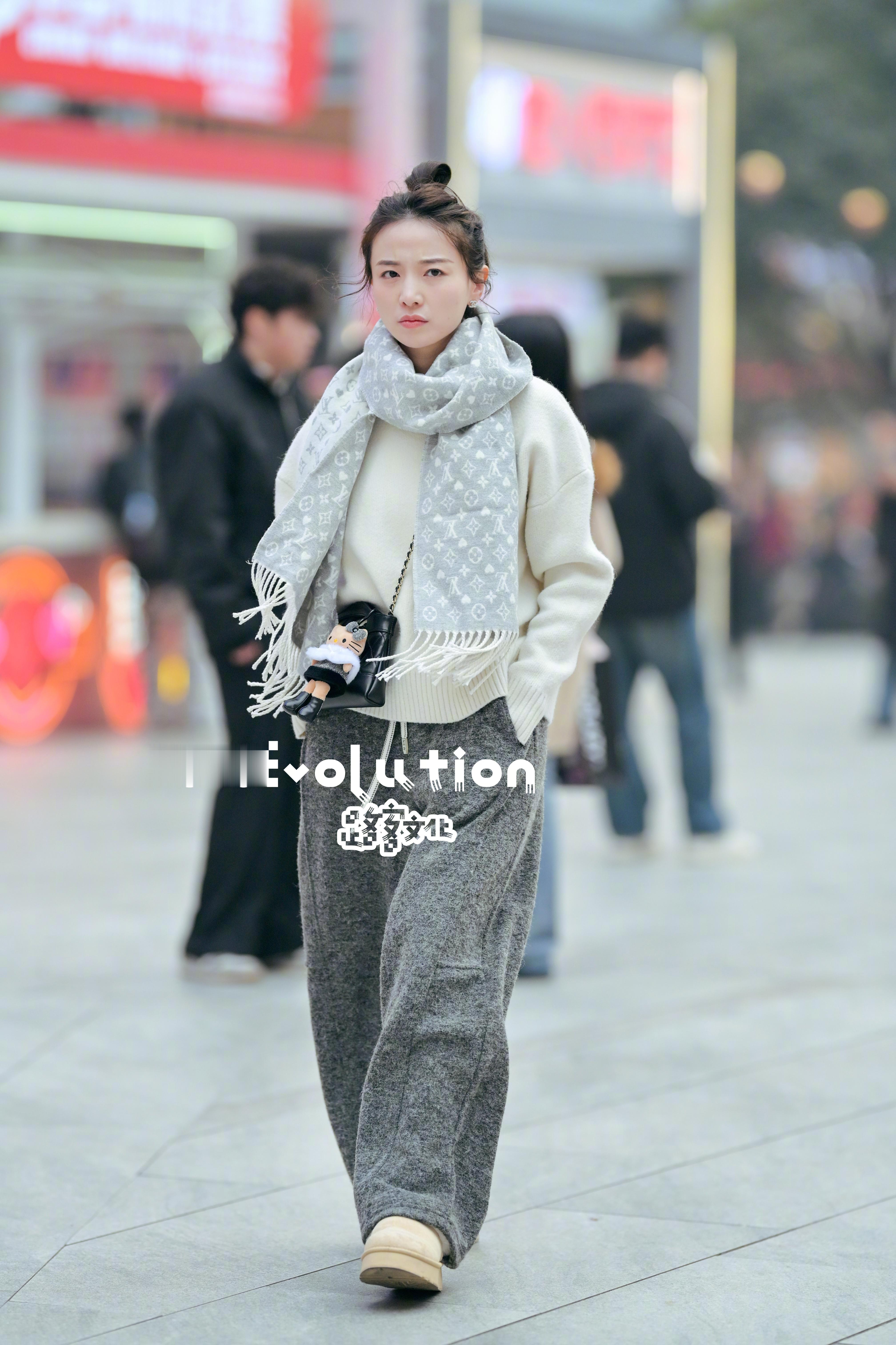 上班了上学了打起精神了 