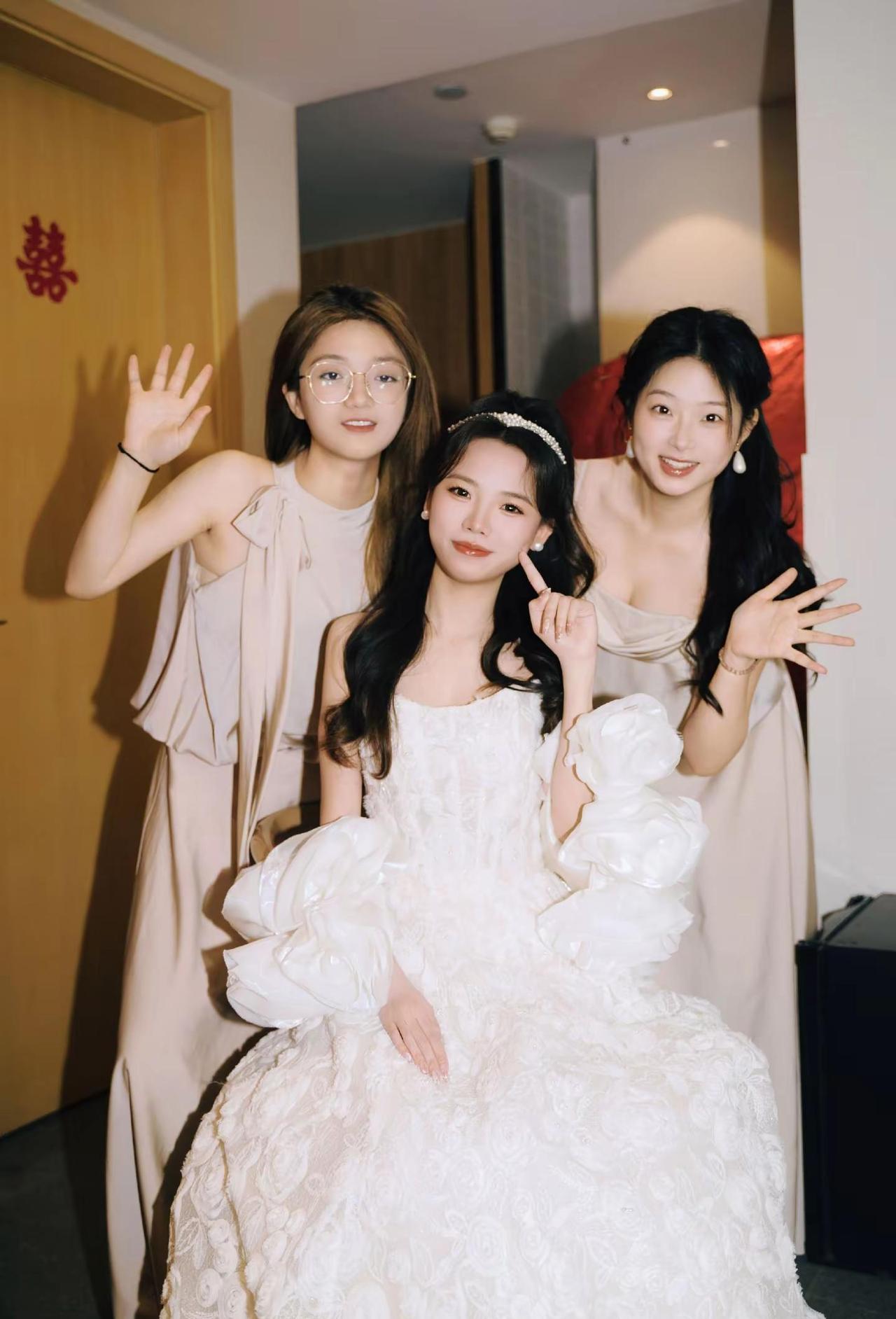 明明感觉都还是小朋友，怎么突然就结婚了