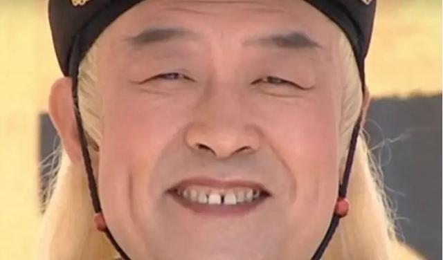 1626年，明朝的天启六年，宫中弥漫着压抑的气息。魏忠贤掌权，内外臣工噤若寒蝉。