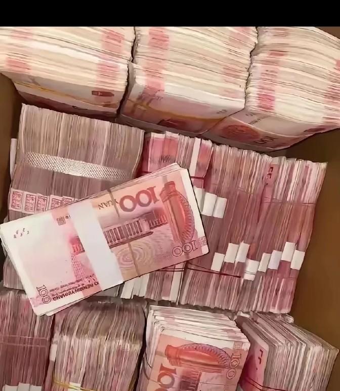 现在这世道，真是一言难尽。你说不吃吧，饿肚子；吃了吧，还怕吃到什么乱七八糟的东西