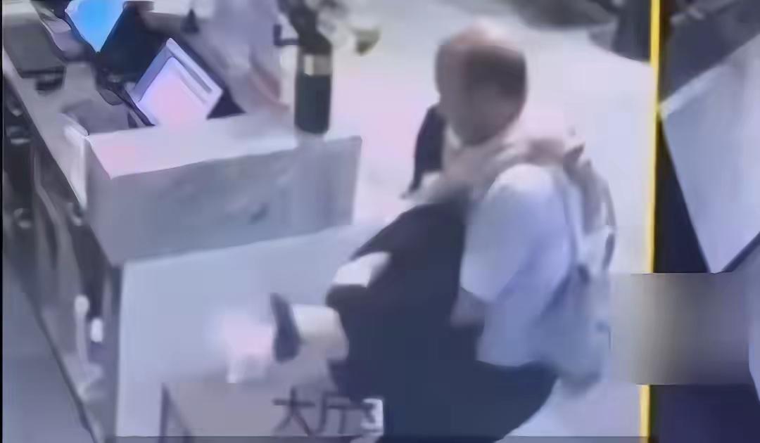 全国首例职场强奸认定工伤案的崔丽丽和她丈夫有点过度曝光了！动不动刷到关于她的视频