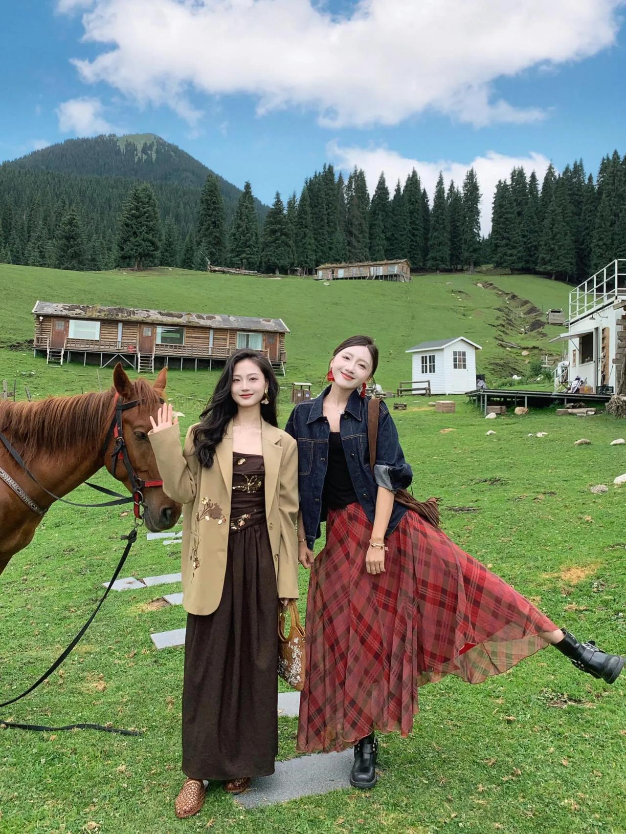 草原上的浪漫时光草原花海旅行 与心爱之人共度美好时光