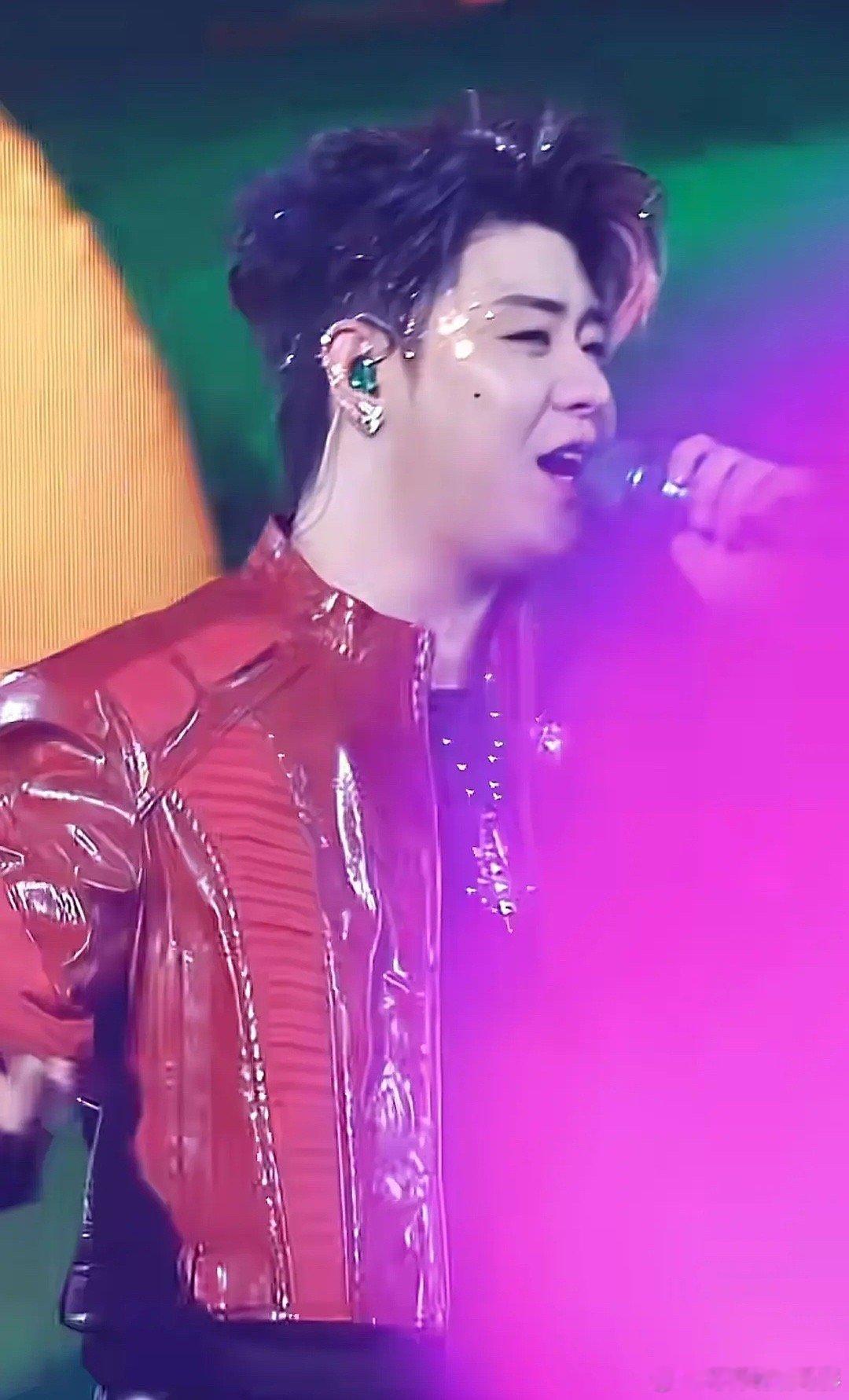 张云雷怎么变成这样了[哆啦A梦害怕] ​​​