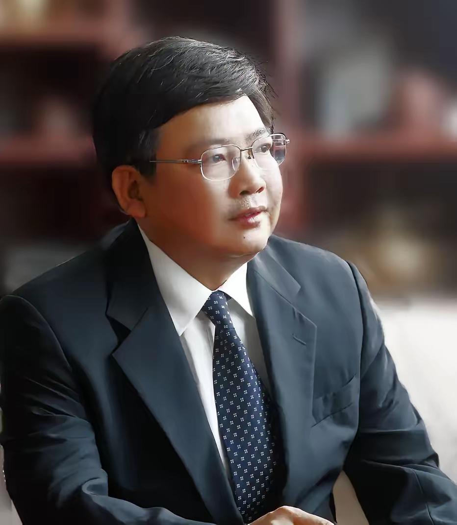 就在刚刚，界面快讯传来消息，广西医科大学原校长赵劲民官宣了！

看了他的简介，赵