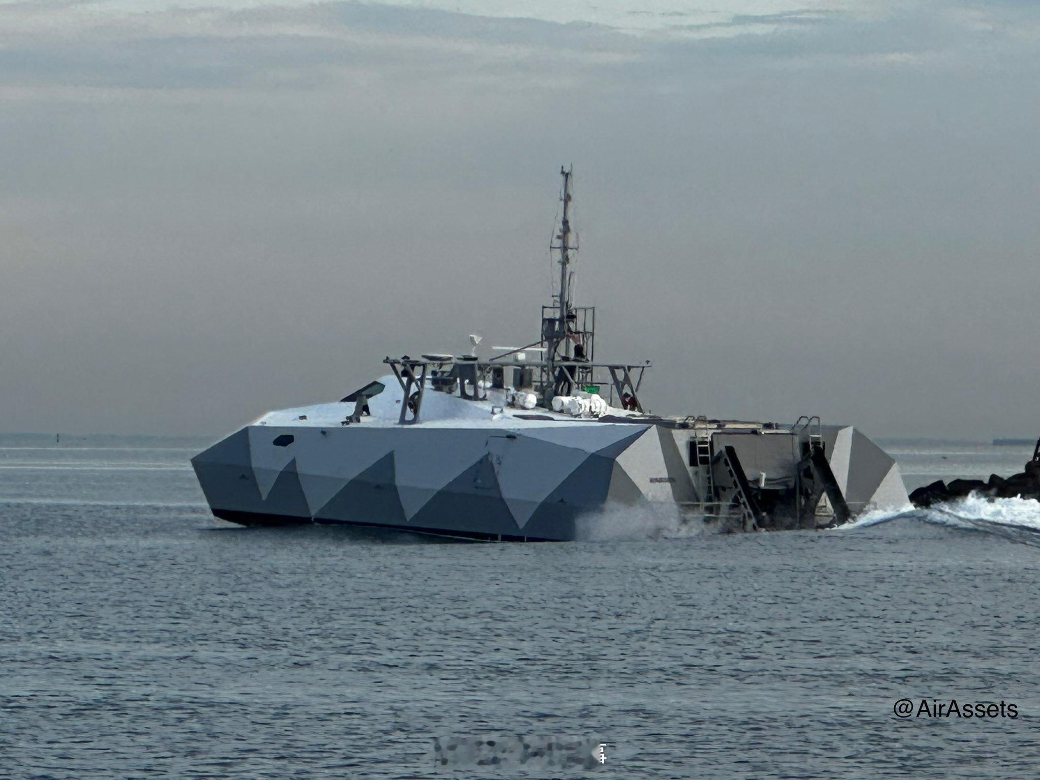 每天认识一件兵器烽火问鼎计划 2025 年 12 月 18 日，美国海军的 M8